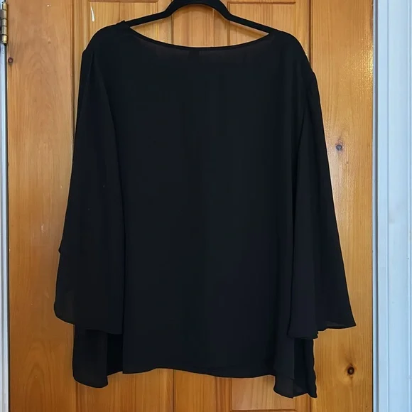 Top - Picture 2 of 3